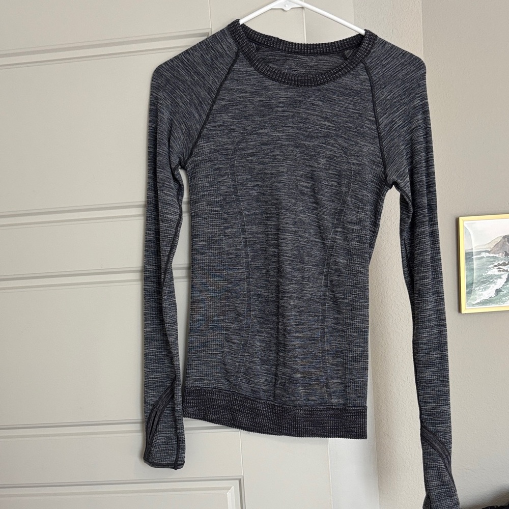 lululemon athletica Charcoal Long Sleeve Top